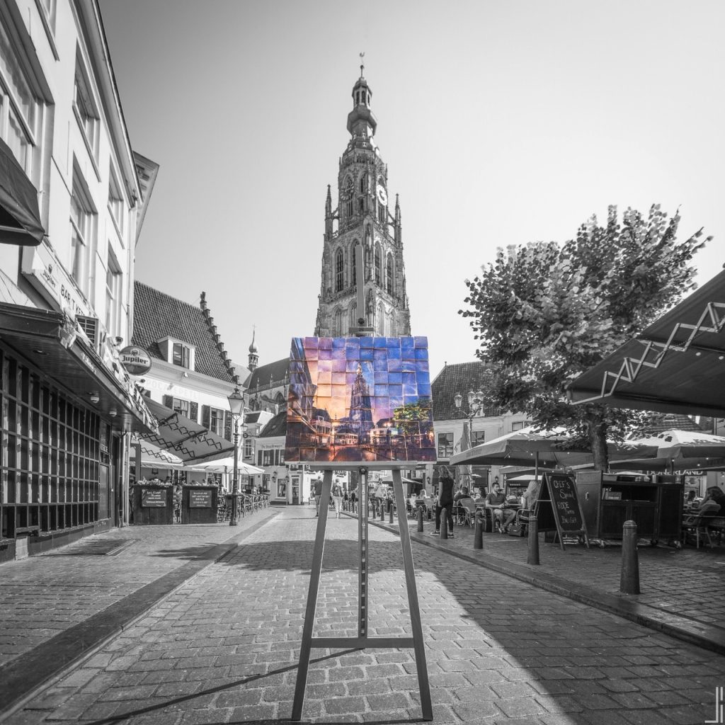 Kunstenaar Joris Bax werk op hout