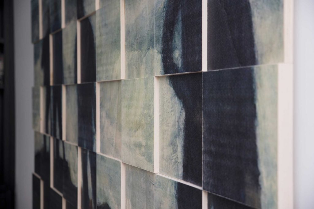 Kunstwerk van hout -interiorstories-paula ackermann